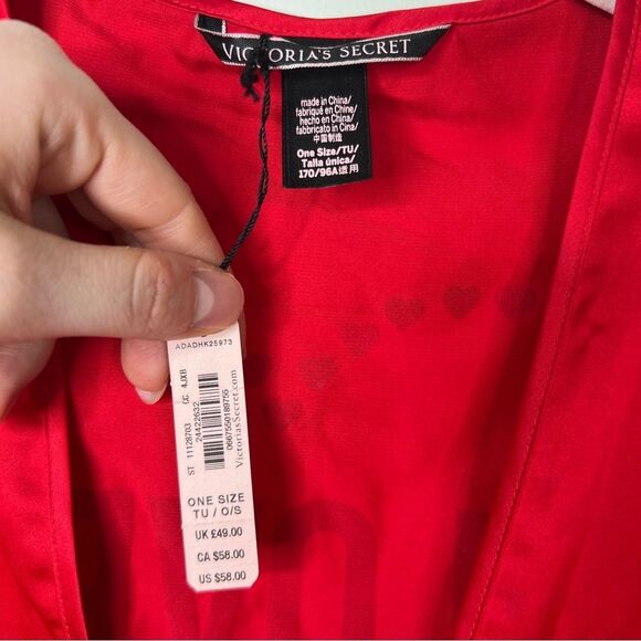 Victoria’s Secret Red Satin “Love” Valentine’s Day Mini Robe (One Size) - Picture 7 of 13